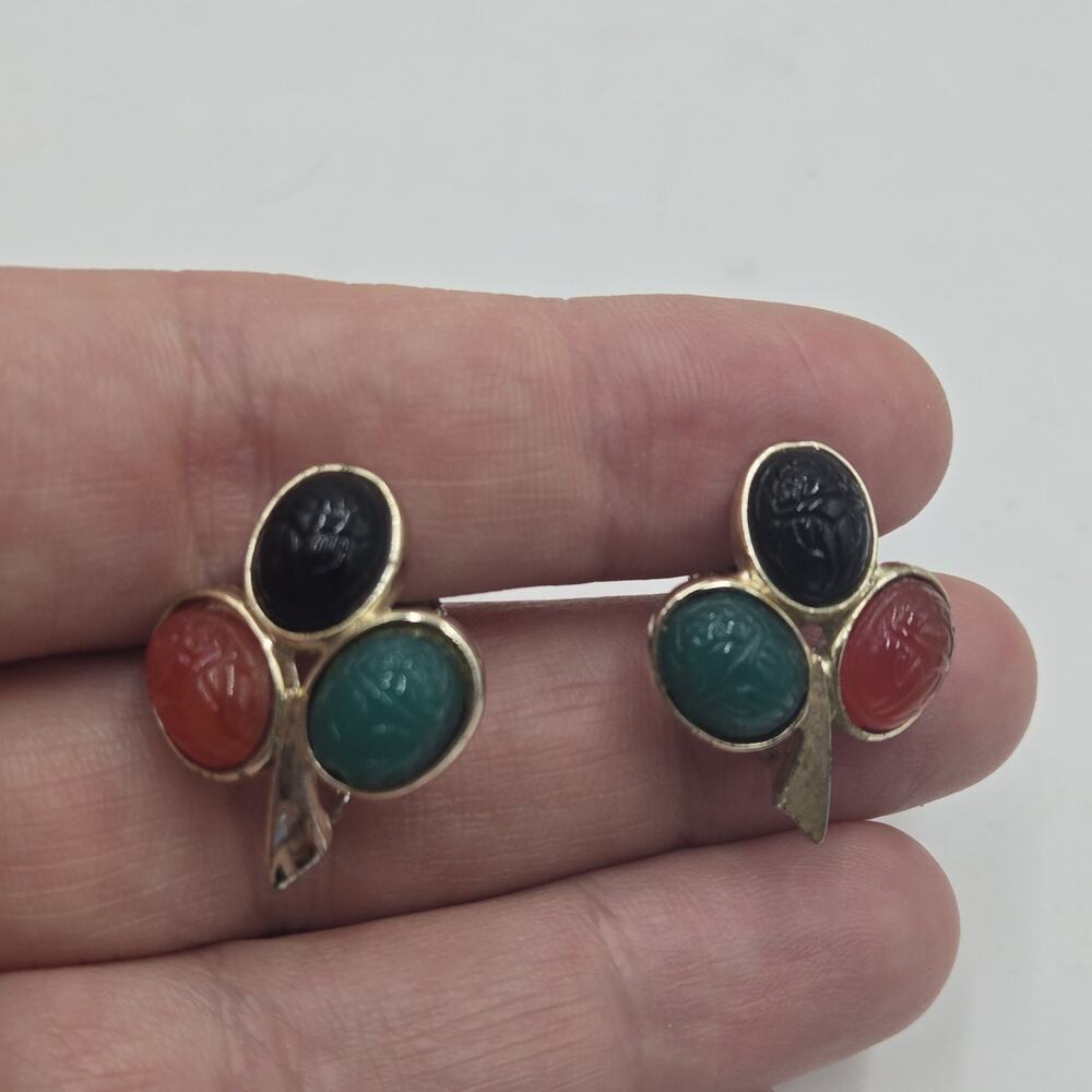Vintage Longcraft Screw Back Earrings Oval Scarabs Green Black Egyptian Revival
